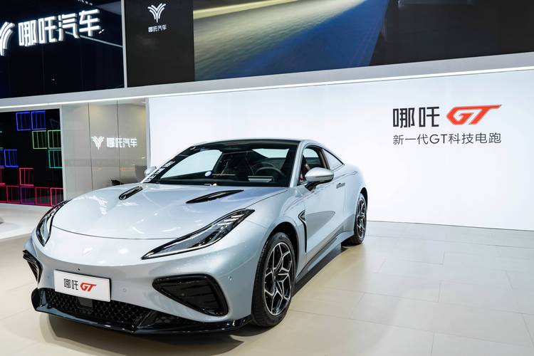 深圳龙华区福扬建企业管理咨询哪吒汽车在智能汽车领域的表现，领途汽车在新能源汽车市场中的影响力